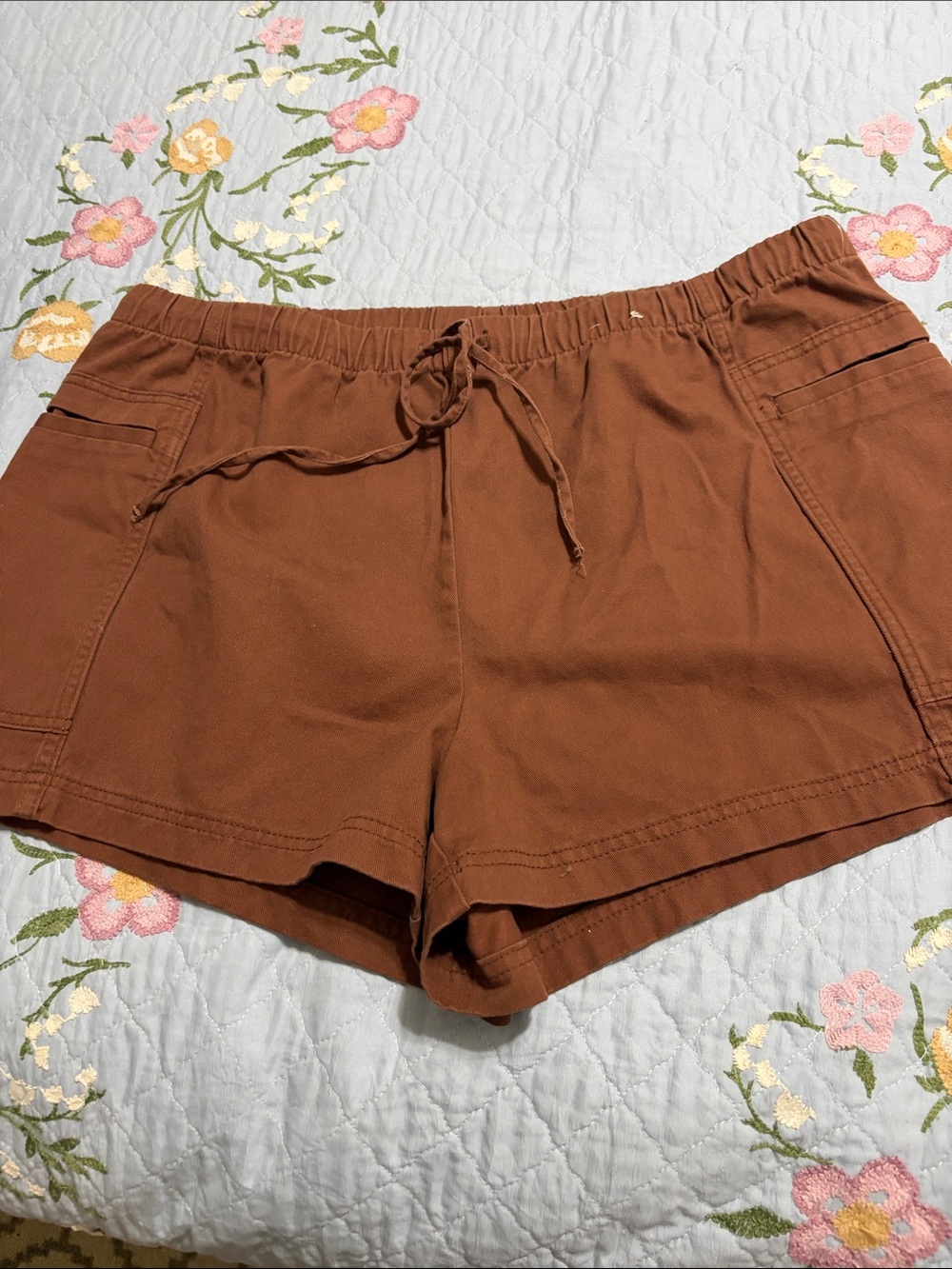 NWOT Old Navy Brown Utility Pocket women (unisex) Shorts